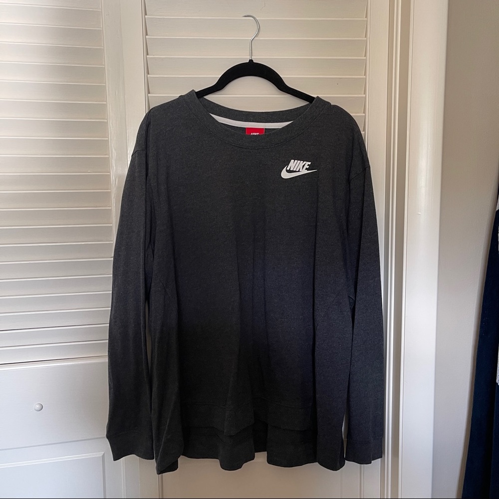 Nike Swing Top